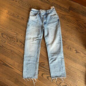 NWOT Zara frayed jeans